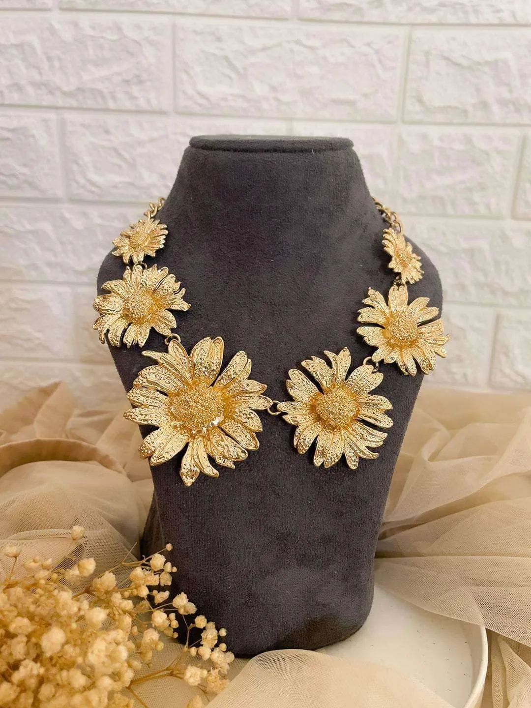 Enchanting Sunflower Necklace