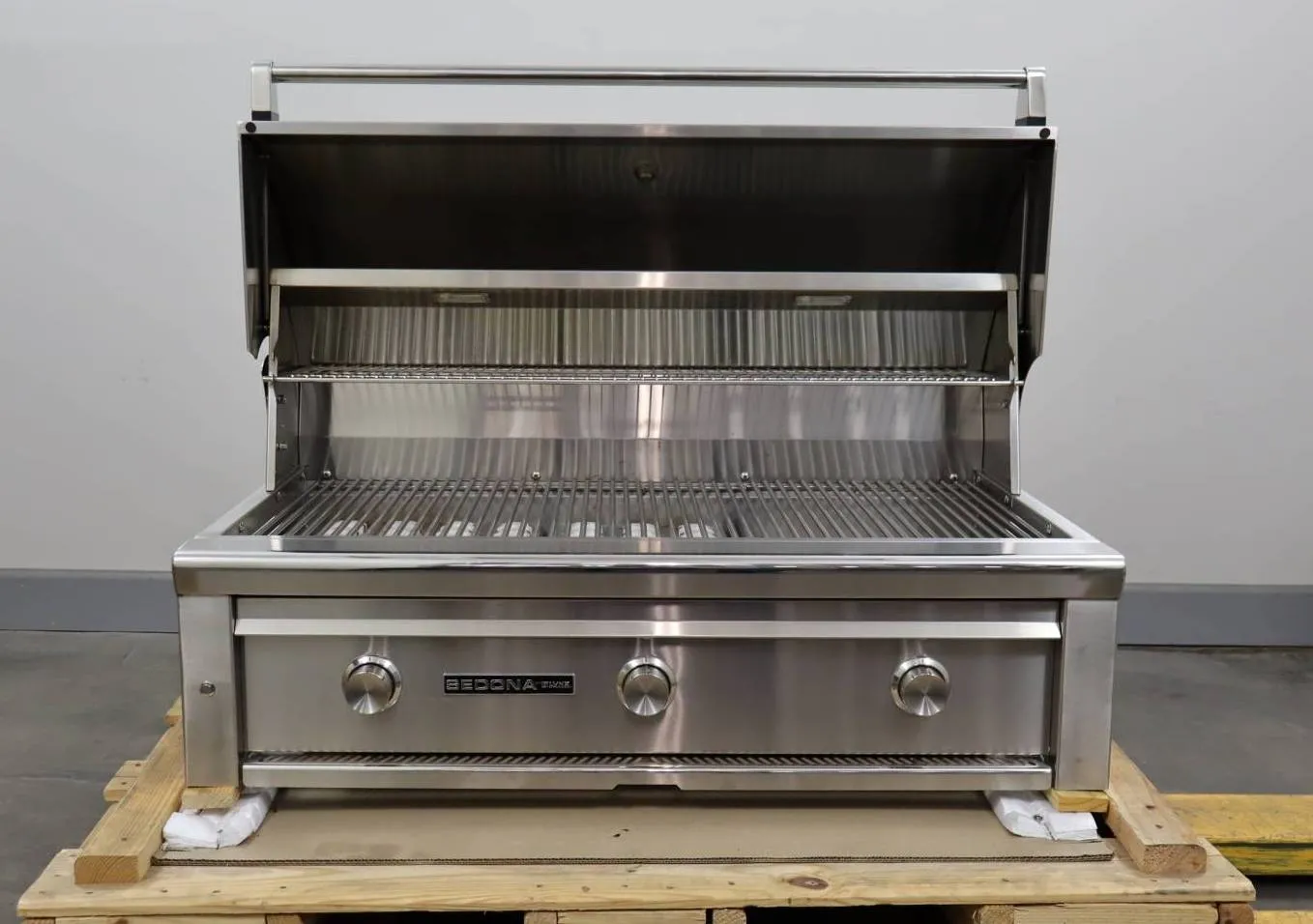 Lynx Sedona Series 42" Stainless Steel Built-In Grill Natural Gas L700NG (PRICE) (USED)