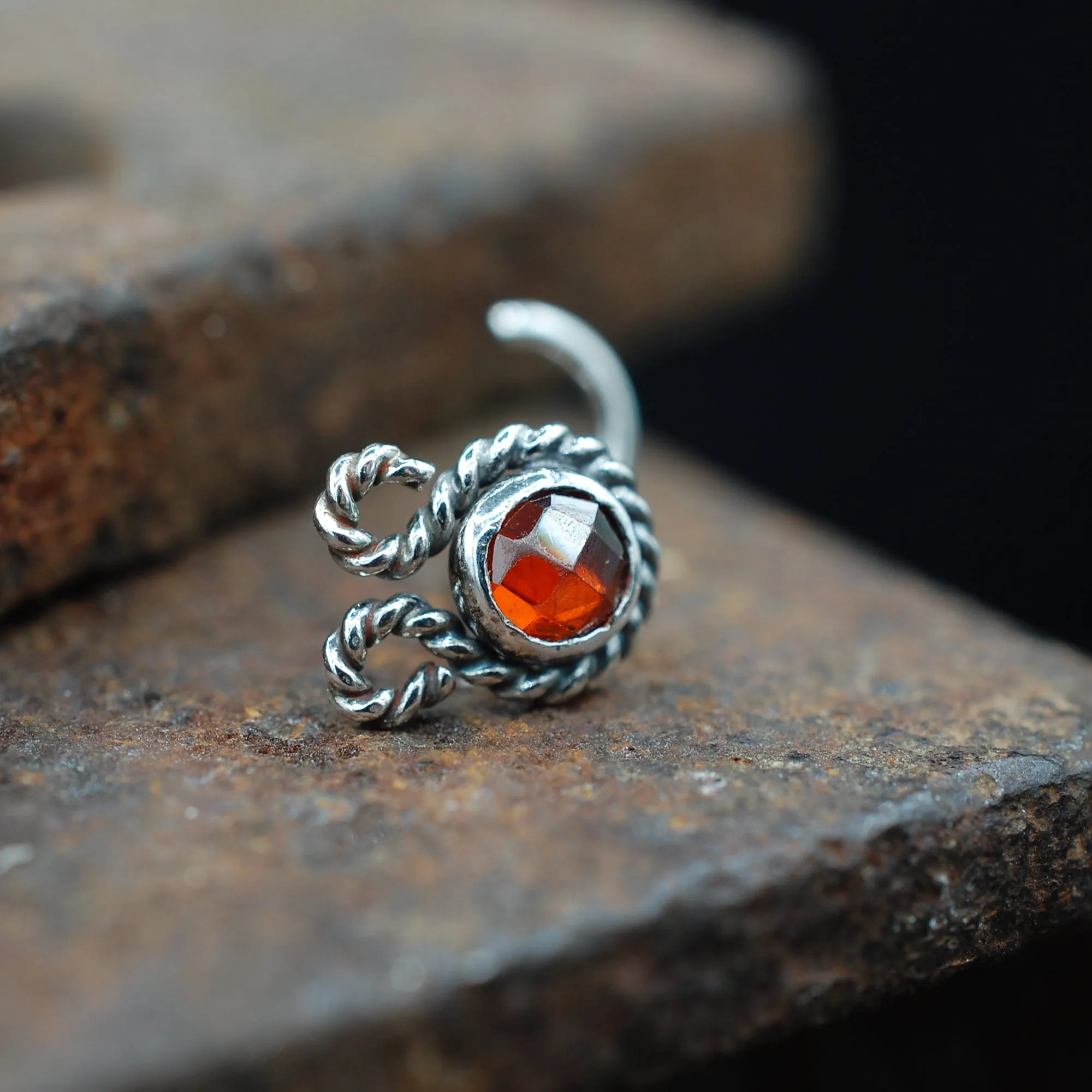 "The Eye of Helen" - Artisan Nose Stud