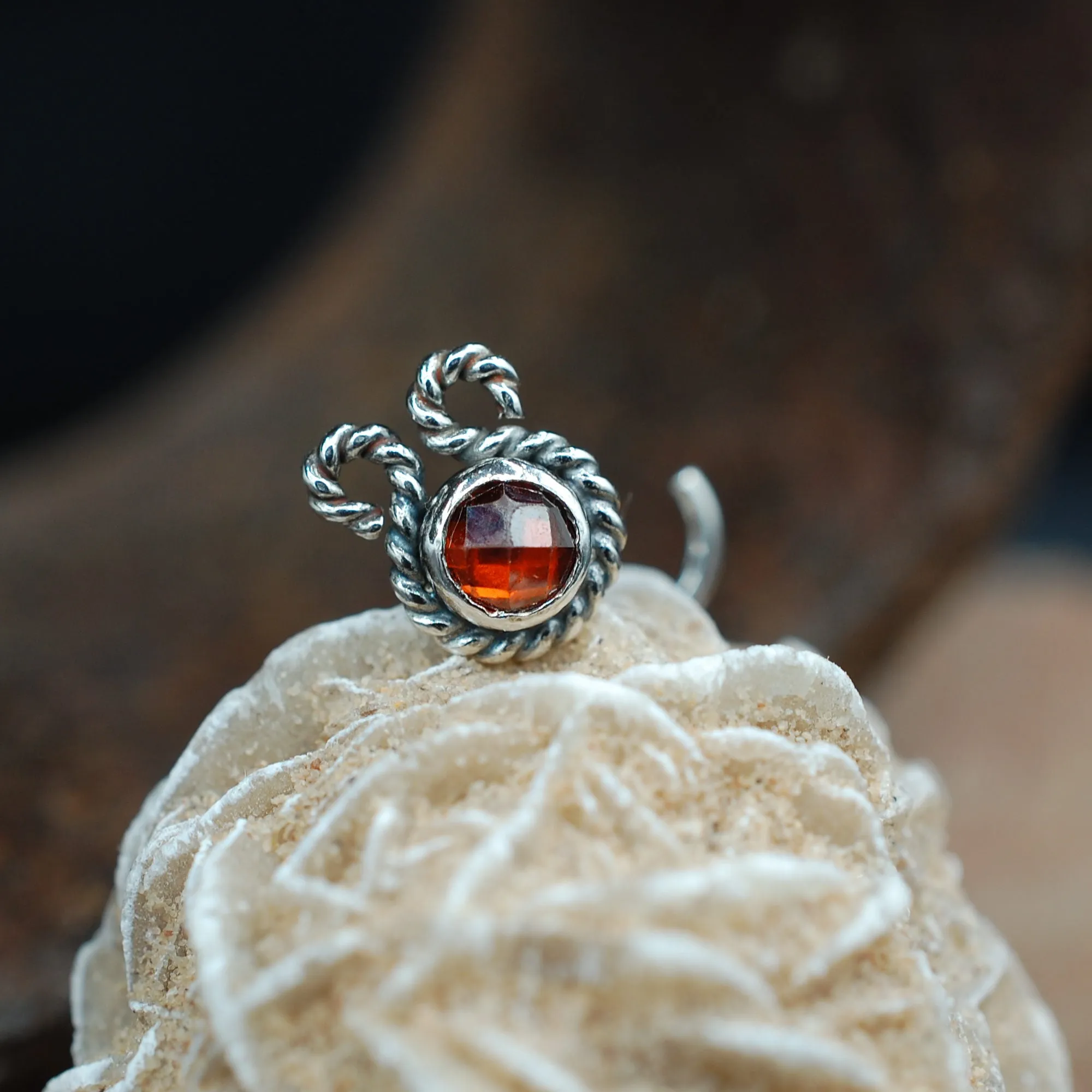 "The Eye of Helen" - Artisan Nose Stud