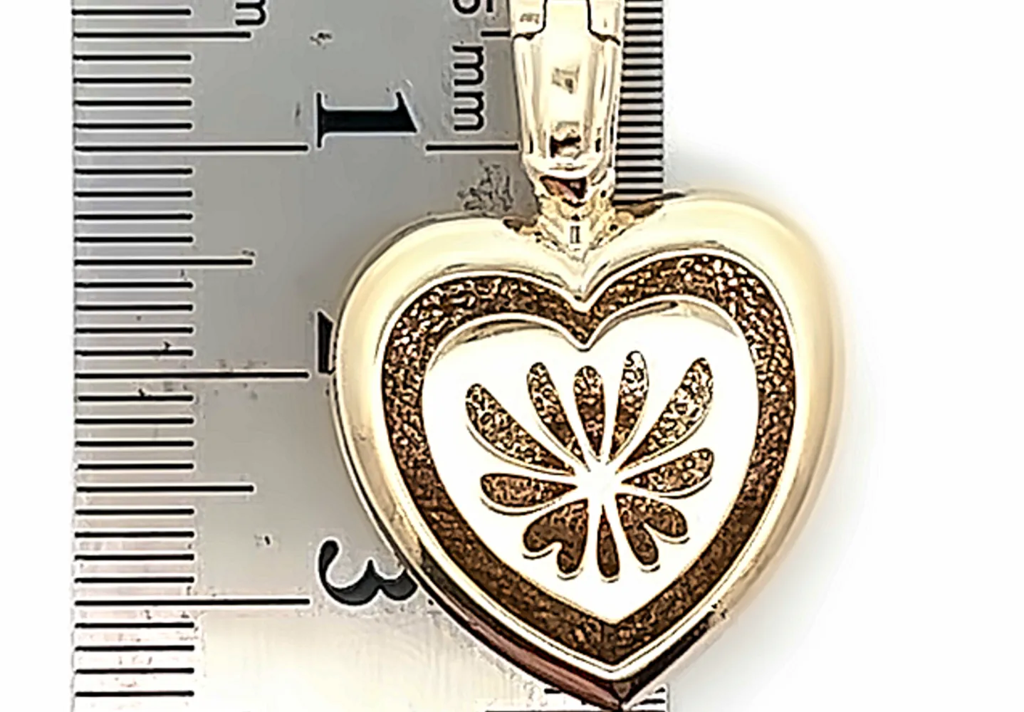 "Valentine's Spark: 10K Gold Single Diamond Pendant"