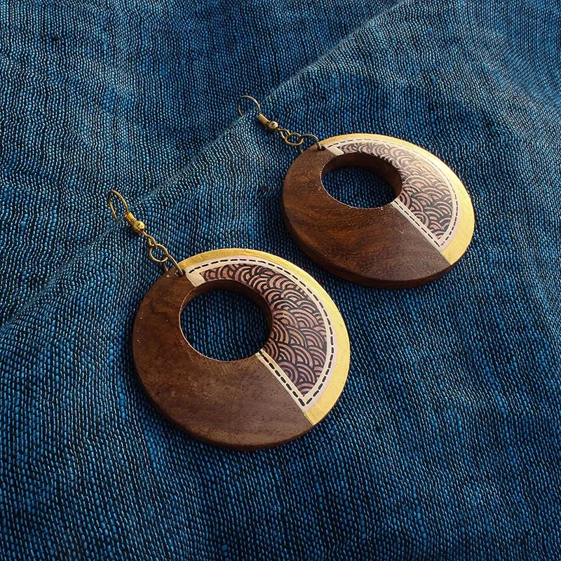 'Seas Loop Pair' Bohemian Earrings Hand-painted In Seas Loop Pattern (Sheesham Wood)