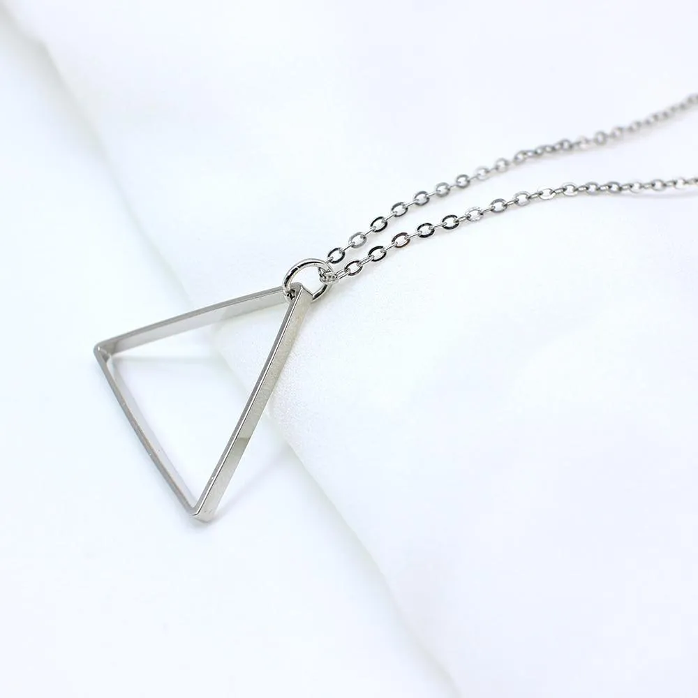 Triangle Minimal Pendant Necklace