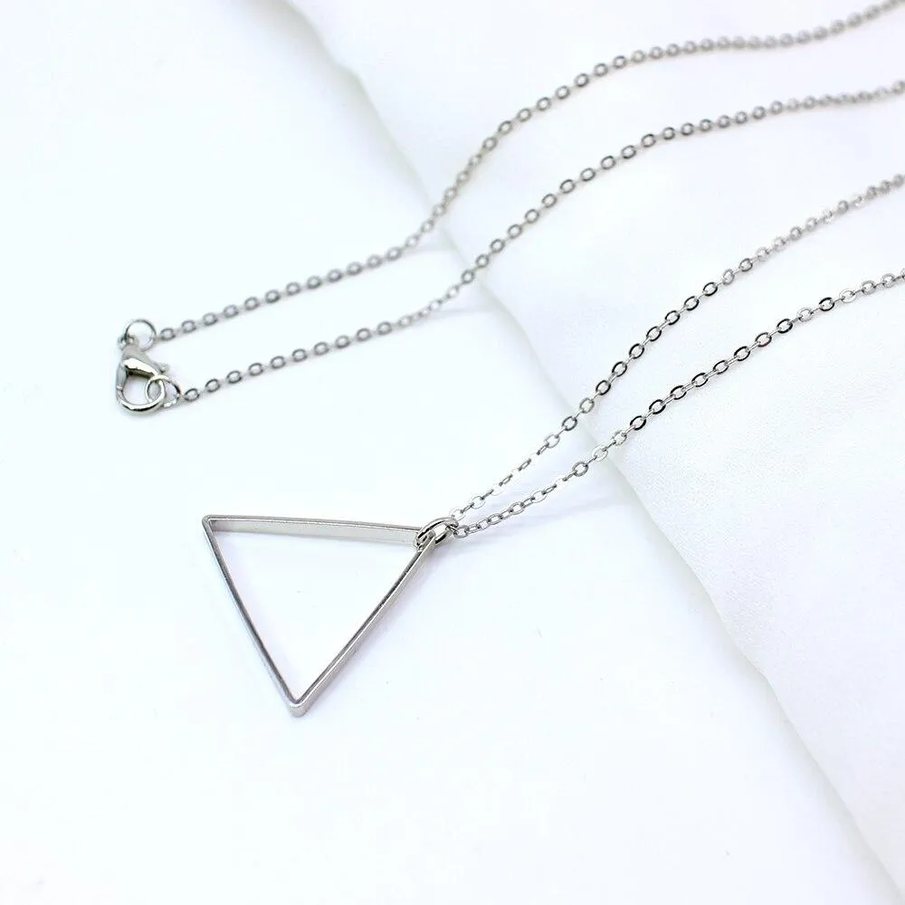 Triangle Minimal Pendant Necklace