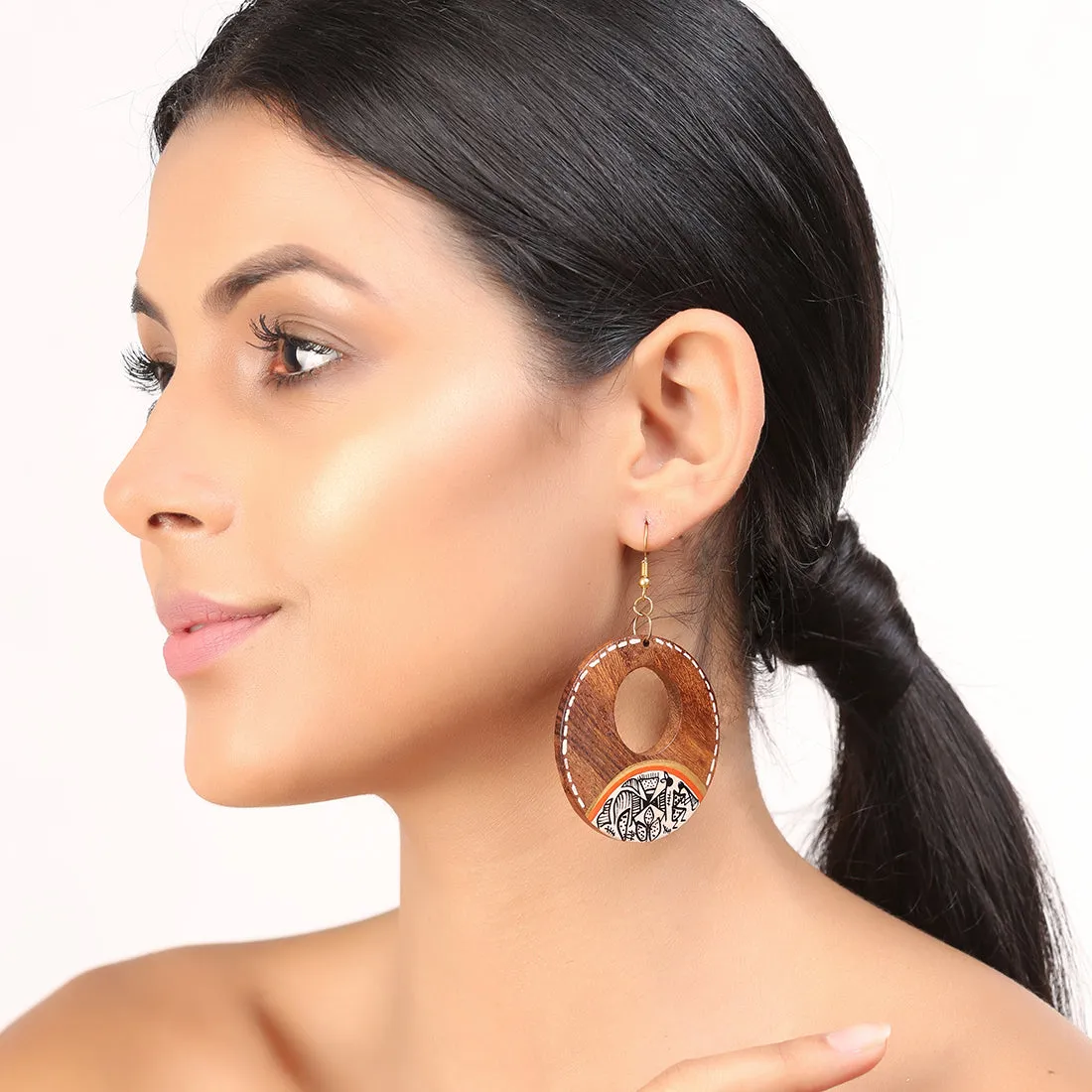 'Tribal Warli Rounds' Bohemian Earrings Hand-painted In Warli Art (Sheesham Wood)